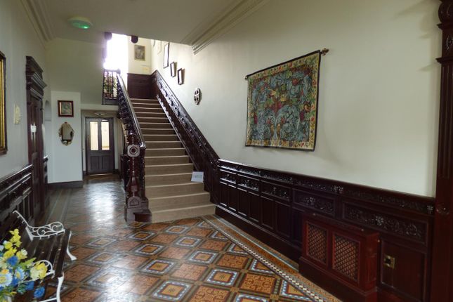 Communal Hallway .Jpg