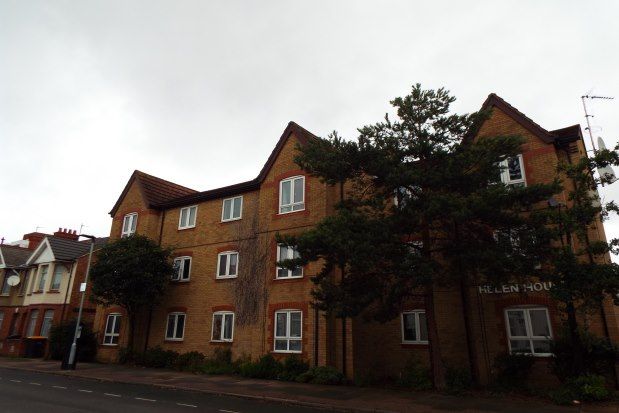 2 bed flat to rent in 86 Victoria Road, Bedford MK42
