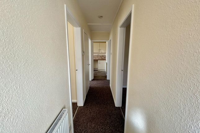 Flat 8, Royds Court, Sandbach photo 3