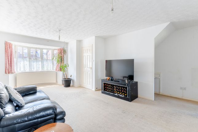 37 Field Farm Close, Bristol photo 4