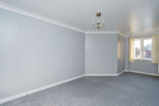 Flat for sale in Popes Court, Southampton