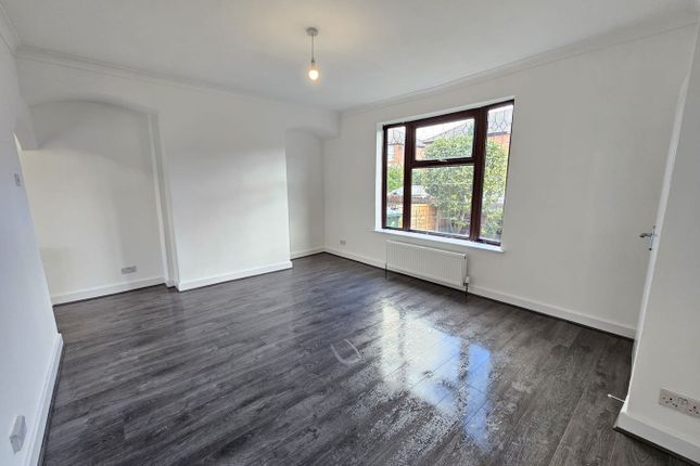 6, Clarence Avenue, Rossendale photo 3