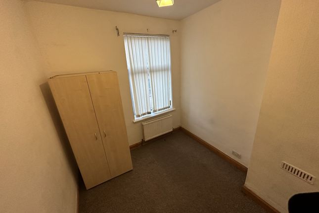 Terraced house to rent in Carlton Avenue, Manchester