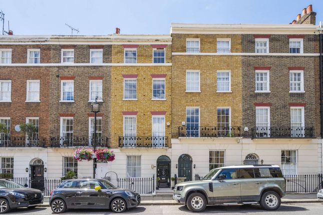 Terraced house to rent in Albion Street, Hyde Park Estate, London