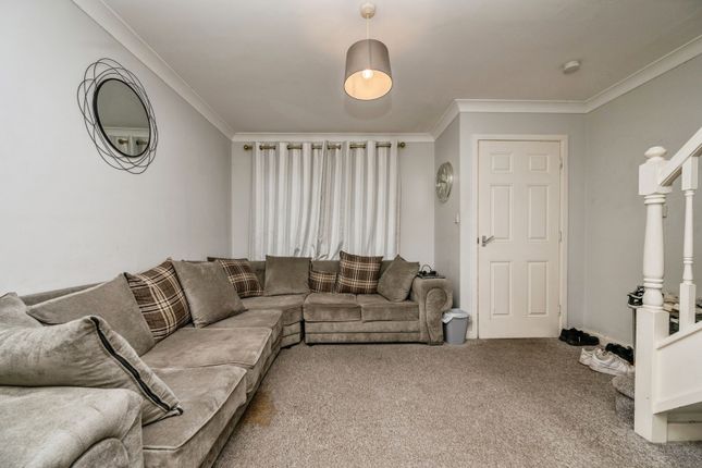 3, Stourbridge Road, Worcestershire photo 4