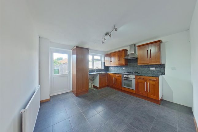 23, Gillcrest, Fareham photo 4