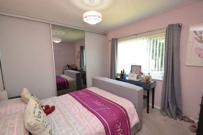 33 Blakehill Terrace, Undercliffe photo 5