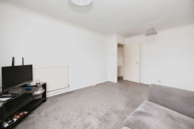 8, Cressfield, ASHFORD photo 4