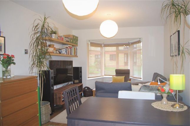 Thumbnail Flat to rent in Brent View Road, London