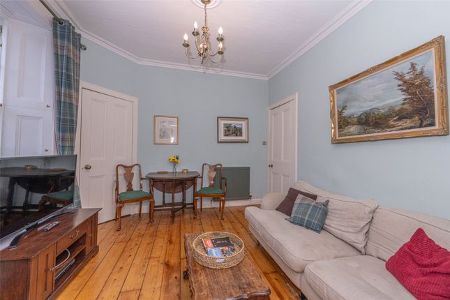 Flat for sale in Greyfriars Place, Edinburgh