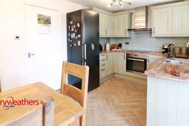 9, Orchard Place, Barnsley photo 4