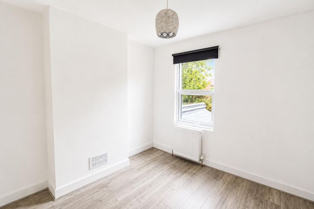 60, Glendish Road, London photo 5