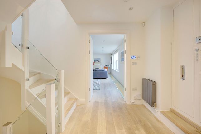 Terraced house for sale in Pottery Lane, Holland Park, London