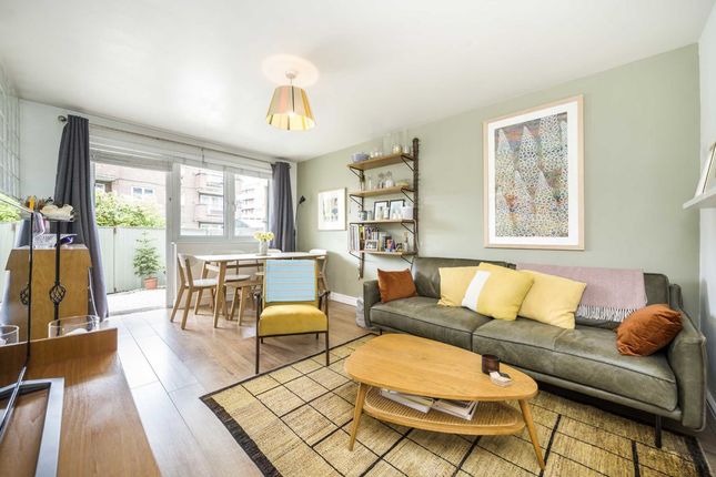 Thumbnail Flat for sale in Clifton Way, London