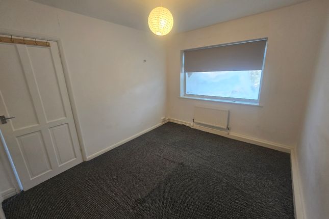Boundaries Road, Feltham photo 4