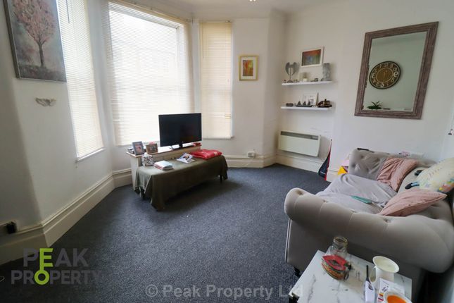 Flat 1, Marine Avenue, Westcliff On Sea photo 5