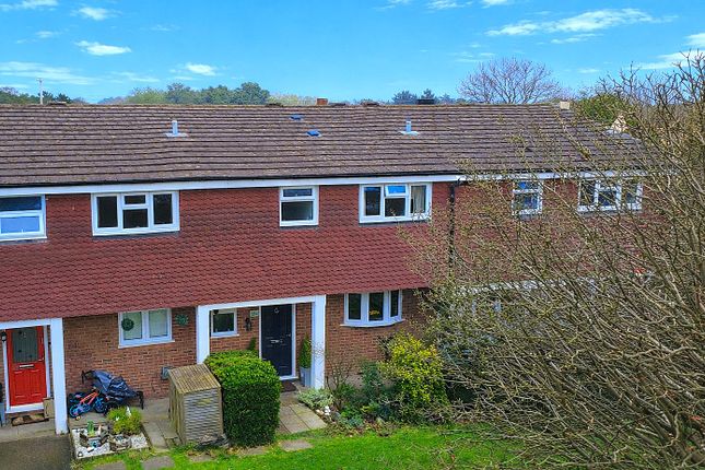 3-bed house on 336, Toms Lane, Kings Langley, £425,000
