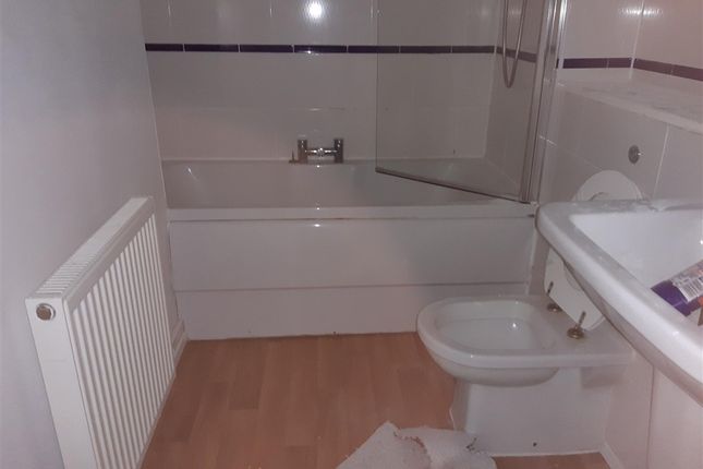Apartment 32, The Victory, 165, Union Street, OLDHAM photo 5