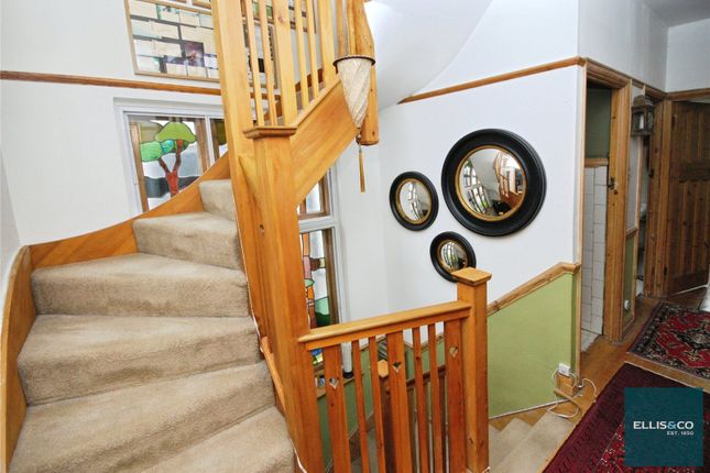 12, Alba Gardens, Golders Green photo 4