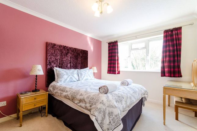 2 Bedroom Flats To Let In Surbiton Primelocation