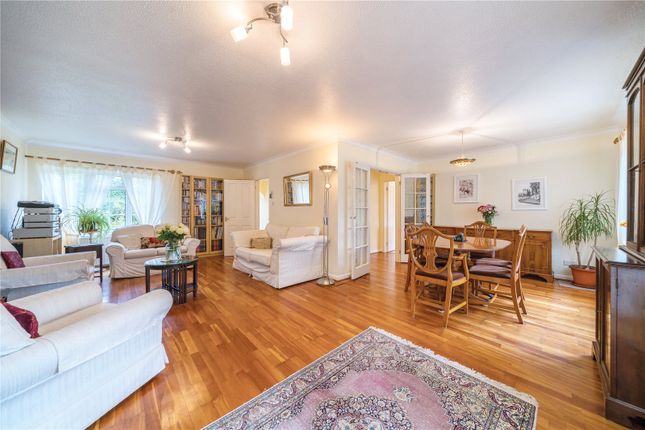 129, Park Road, Surrey photo 4