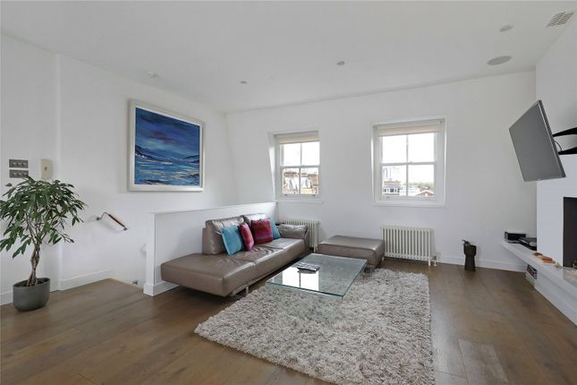 Flat to rent in Shrewsbury Road, Notting Hill