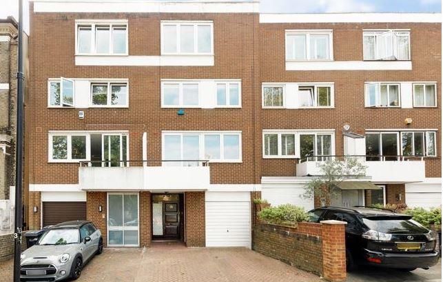 Thumbnail Town house to rent in Oppidans Road, Primrose Hill