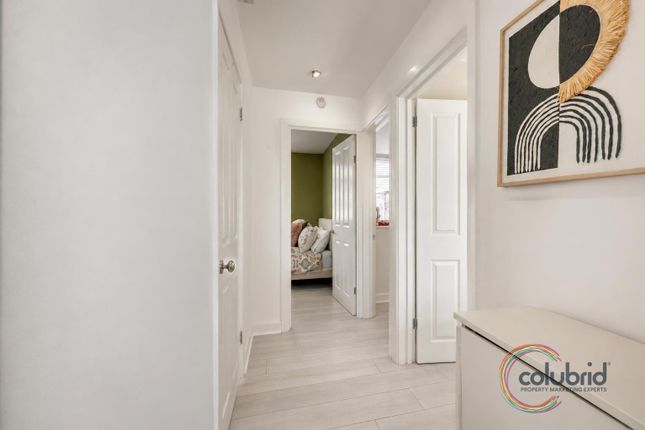 12, Erith Crescent, Romford photo 2