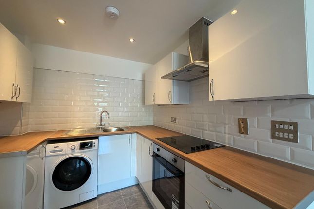 Flat 9, Abbey Court, Priory Place, Coventry photo 2