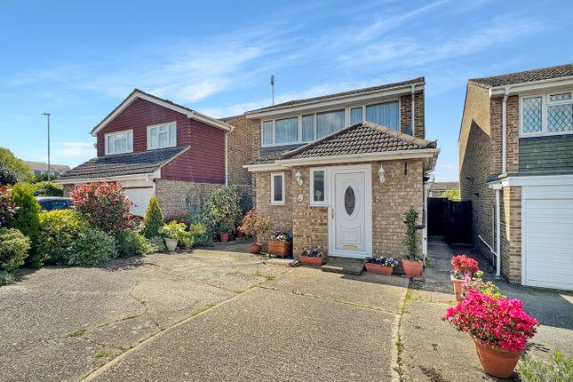 Thumbnail Detached house for sale in St Vincent Chase, Braintree