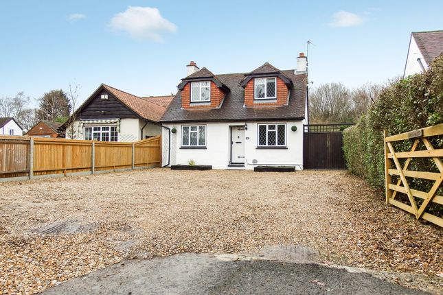 Thumbnail Detached house to rent in Guildford Road, West End, Woking