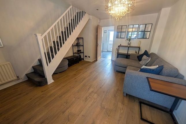33, Penshurst Way, Nuneaton photo 2
