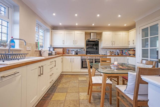 11 Harescroft, Tunbridge Wells photo 3