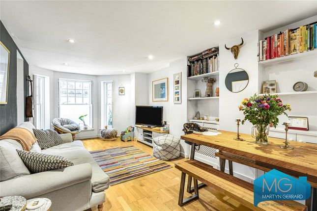 Flat for sale in Fairfield Road, Crouch End, London