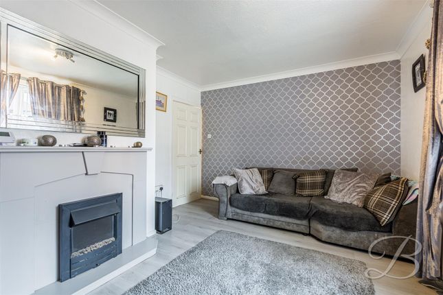 27, Wharmby Avenue, Mansfield photo 3