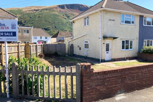 2-bed semi-detached on Minyffordd, Swansea, £140,000