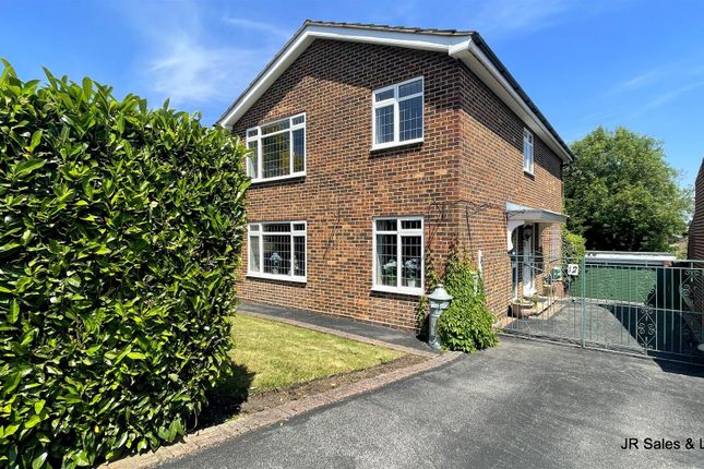Thumbnail Detached house for sale in Acorn Lane, Cuffley, Potters Bar