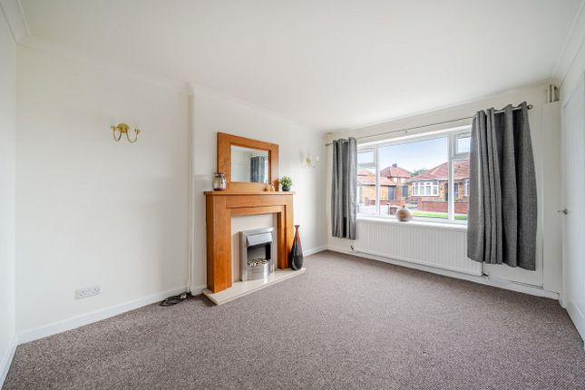 3, Highthorn Road, York photo 4