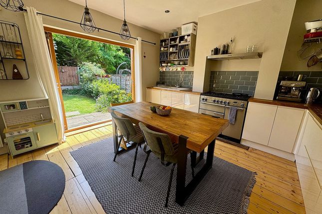 131 Rye Bank Road, Manchester photo 2