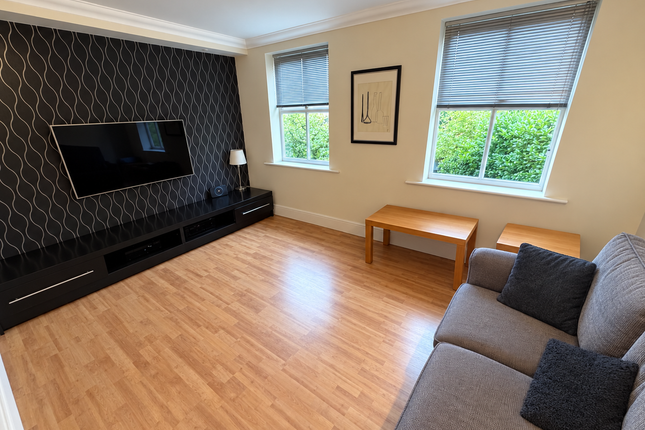 17, Altrincham photo 2