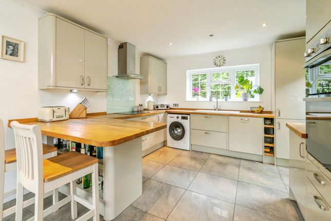 15, Grange Court, West Sussex photo 4
