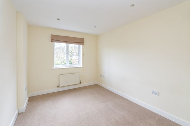 Flat for sale in Hill View, Dorking