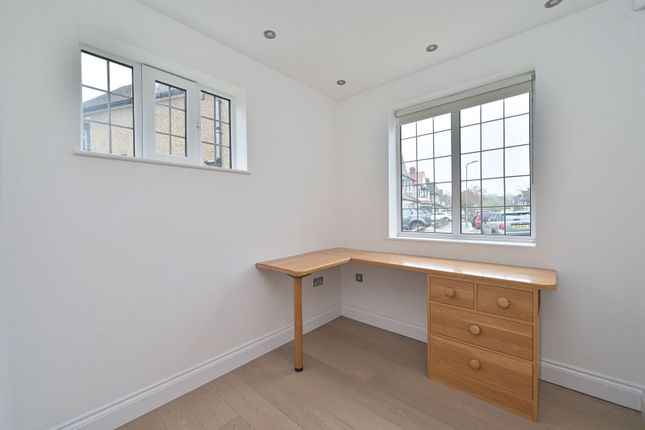 Oak Tree Drive, Totteridge photo 4