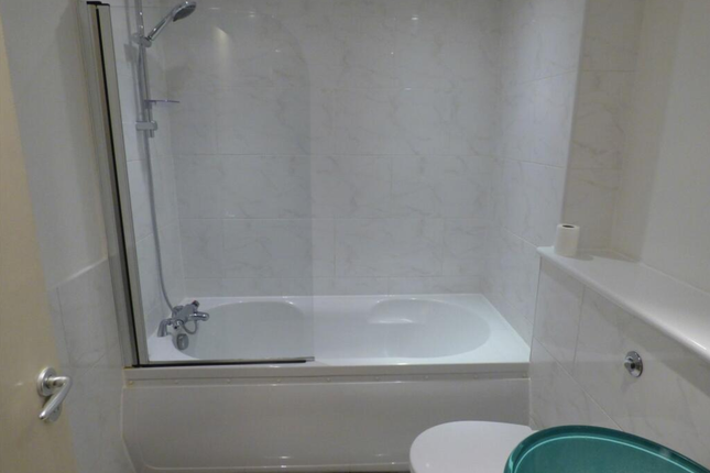 105, Huddersfield Road, Brighouse photo 5