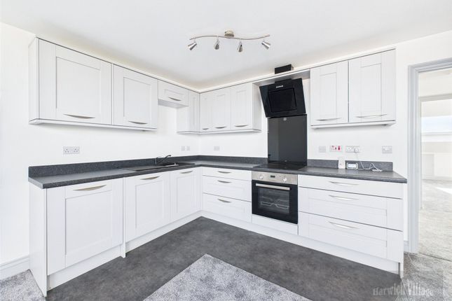 8E, Cliff Road, Harwich photo 3