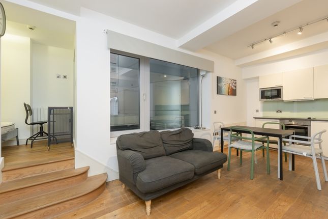 Studio for sale in High Holborn, London