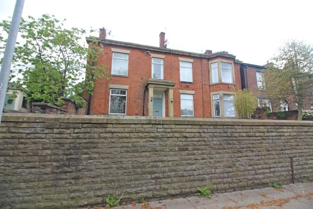 1 bed flat to rent in Manchester Road, Bury BL9