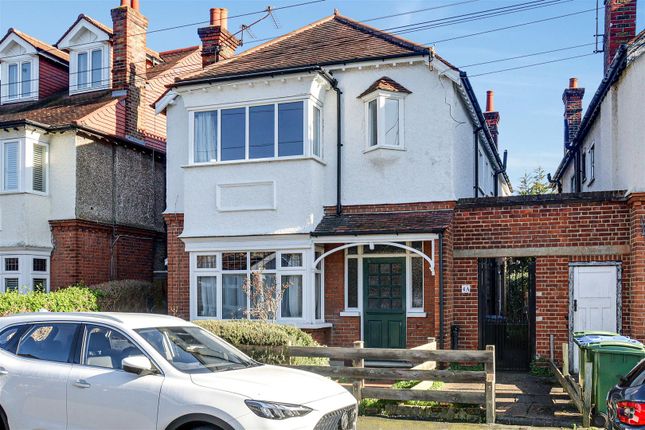 Thumbnail Detached house for sale in Kings Drive, Thames Ditton