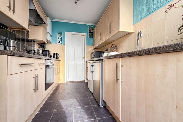 62, Old Manor Way, Portsmouth photo 4