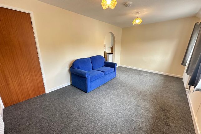 Flat, 1a, Lion Yard, Brecon photo 3